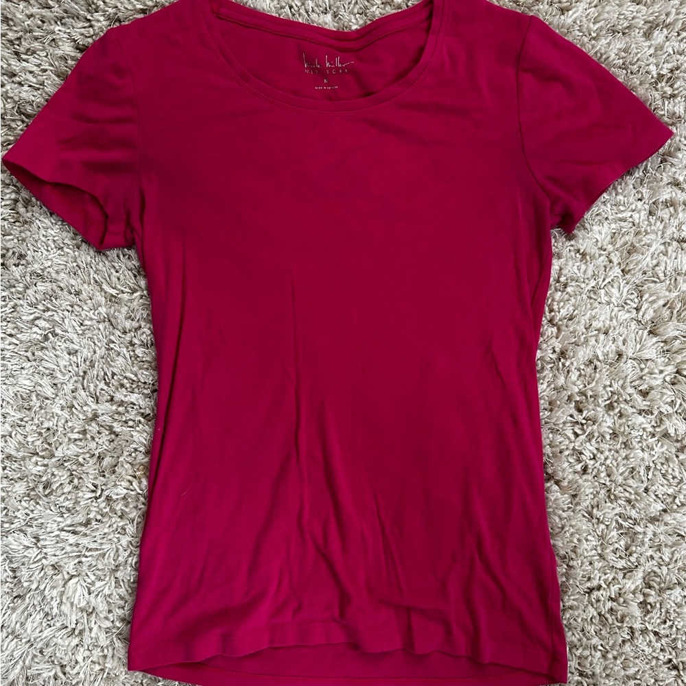 Nicole Miller T Shirt
Size M Women